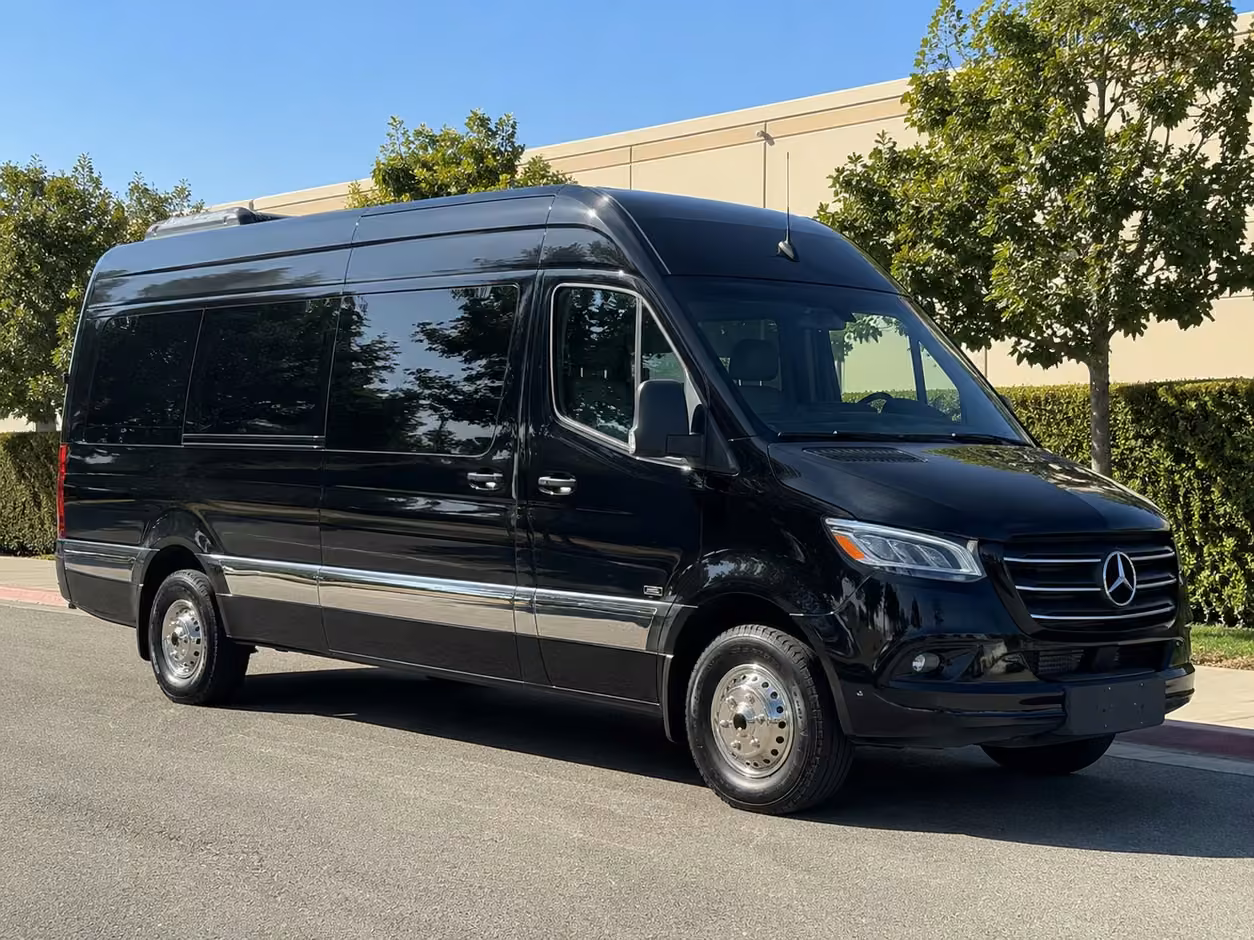 14 passenger sprinter limousine